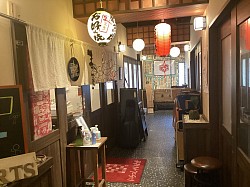 店の入り口